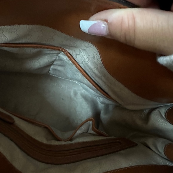 Michael kors purse w/ matching wallet - Picture 9 of 14